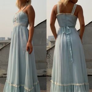 vintage baby blue dress